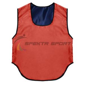 Купить Манишка футбольная двусторонняя Spektr Sport красно-синяя р. 36-40 в Балашове 